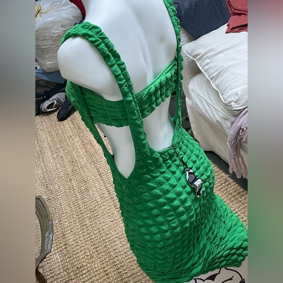 NWT Cali Bubble Midi Dress Set ,Kelly Green medium - Picture 3 of 8